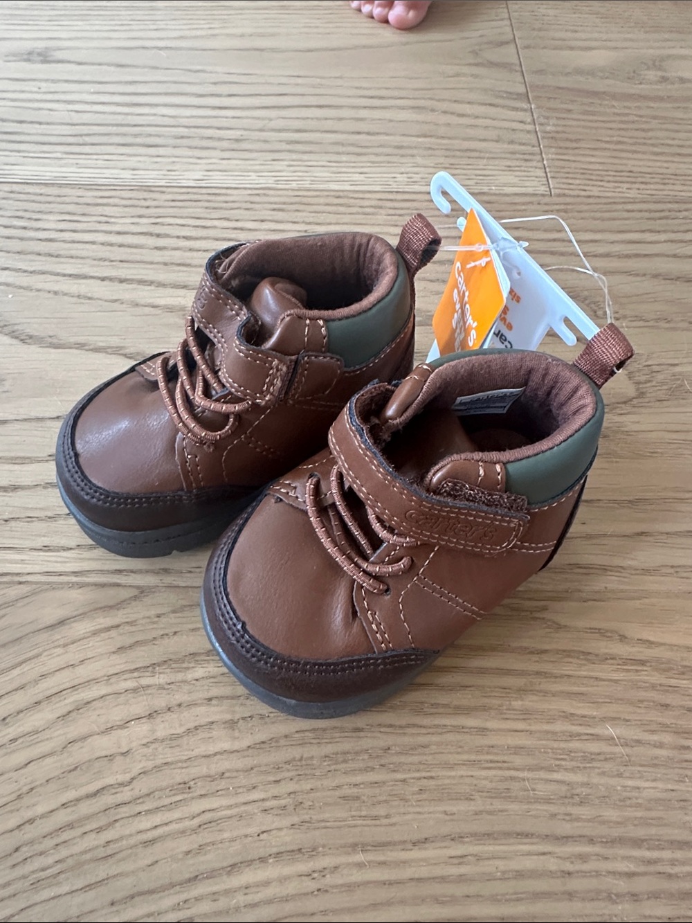 Toddler leather Boots - Carter’s - size 2.0